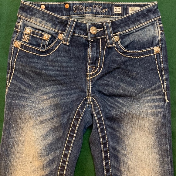 Miss Me Kids Blue Jeans with Silver Embellishments - Picture 4 of 7